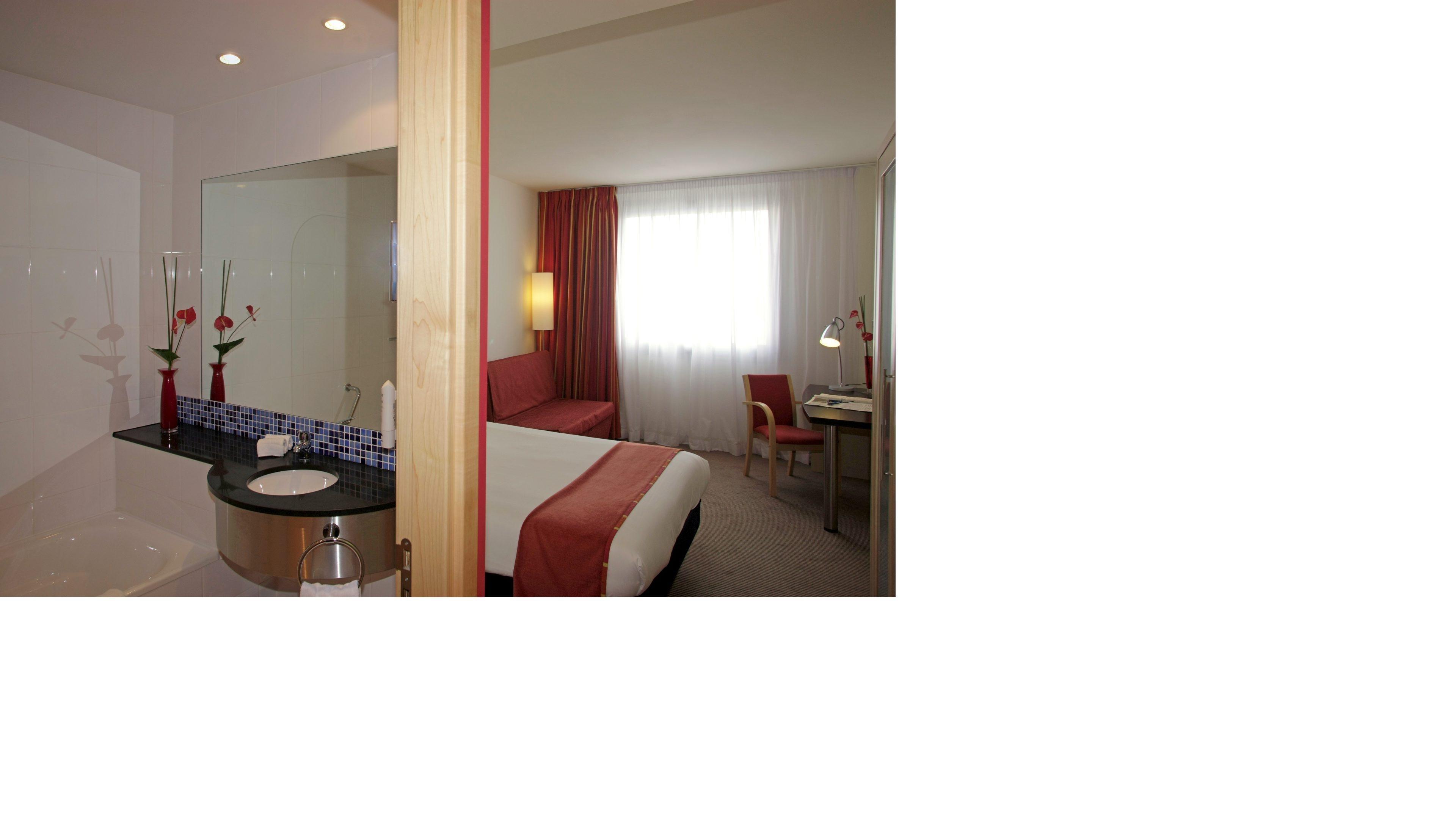 Holiday Inn Express Barcelona City 22@, An Ihg Hotel מראה חיצוני תמונה